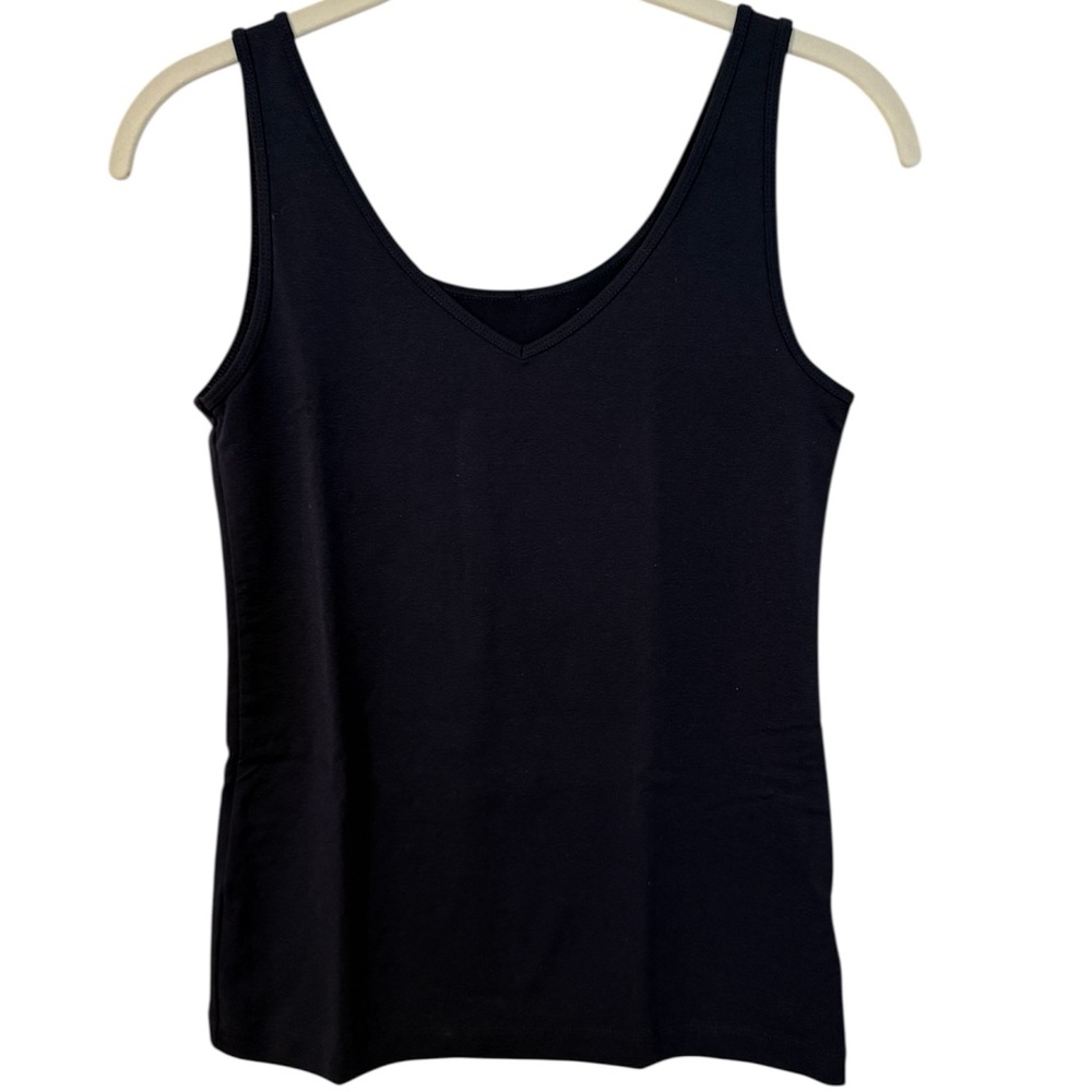 Fitted V Neck Sleeveless Tank Top